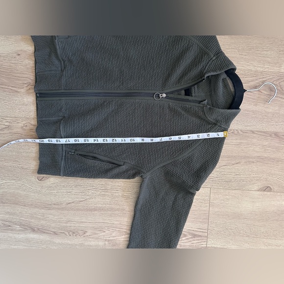 Lululemon On Repeat Bomber Jakcet - Picture 7 of 7